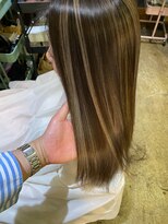 トト 船橋店(toto.)&nbsp;黒髪/グレーベージュ/レイヤーロング/前髪パーマ[西船橋/津田沼]