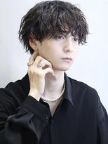 コンフィデンス メンズヘアー(confidence MEN'S HAIR)&nbsp;リオンショート『スパイラルパーマ×センターパート』新宿