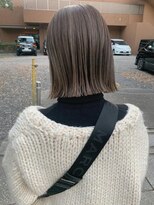 ノエ(noe) ミニボブとグレージュ【デザインカラー】