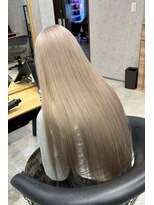 クオン 伊勢崎(QUON.)&nbsp;ホワイトカラー/ベージュ/ブリーチ