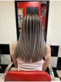 グレージュシャドールーツ