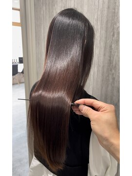 ナンバー 小山(Number.) 【小山　髪質改善】プルサラ艶美髪エステロングヘア