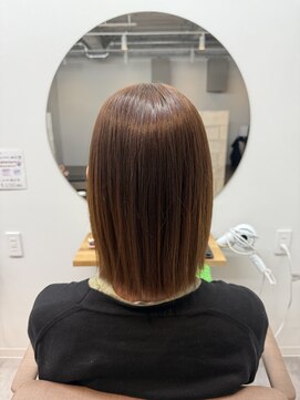 ファクト(FACT SPA) 切りっぱなしボブ／髪質改善ストレート