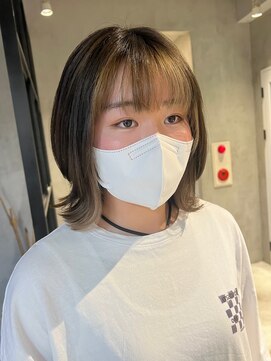 エリマ 調布(elima) 肌馴染みの良いベージュカラーのイヤリングカラー