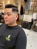 ルドローブラントオオサカ(LUDLOW BLUNT Osaka)&nbsp;【LUDLOW　BLUNT】フェードカット　バーバーヘア　七三分け