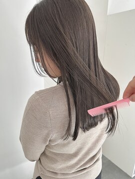 ディッシィ 立川(D'ICI) グレージュカラー