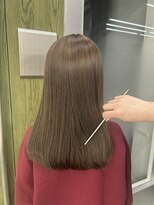 ロエ(LOE) 初カラーにオリーブベージュ!