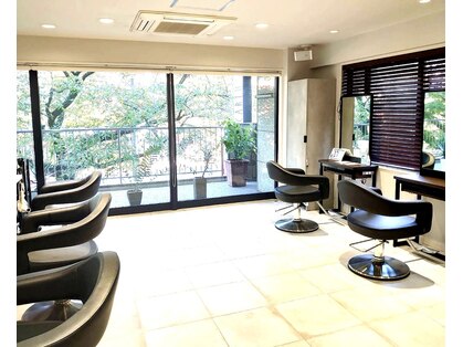 アース 国立店(HAIR&MAKE EARTH)の写真