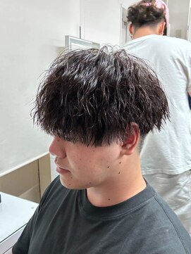 フィフスワン(fifth one) 縦落ちツイスパ×刈り上げマッシュ