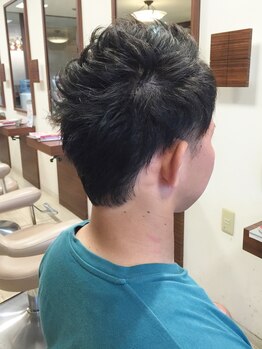 ヘア スリーク(HAIR SLEEK)の写真/【覚王山駅徒歩5分◆金曜日はCUT受付19時迄OK】お得なクーポンで毎月通えて清潔感UP★[SLEEKカット¥3800]