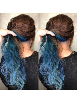 テテ(TETE) インナーカラー ブルー 長堀橋×心斎橋