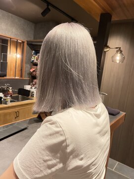 リベラル(LIBERAL) ホワイトシルバー