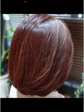 もじゃの小さな美容室 重めのツヤ髪ミディアムボブ