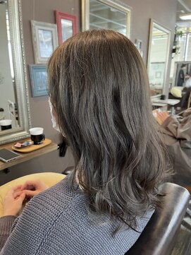 グリー ヘアープロデュース(Gree hair produce) 【Gree金子】グレージュ/ブリーチなし/赤味を抑えたカラー