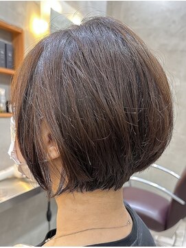 ノノ(nono) 秋の大人のショートボブ