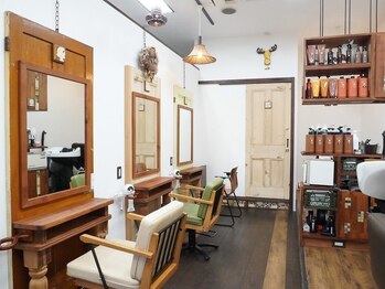 ラル ヘアデザイン(ral hair design)の写真/平日限定クーポン多数ご用意♪アンティーク風のこだわりの店内で平日の時間をゆったりお寛ぎください＊