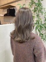 ロニ 真菅店(LONI)&nbsp;白髪活かしハイライト