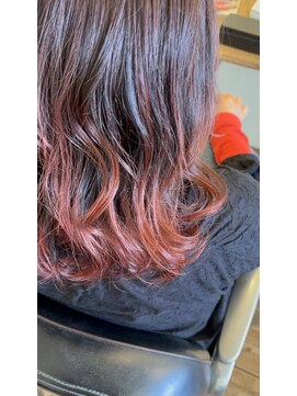 イチロクハチ(168 ichirokuhachi) オシャレ感満載レッド