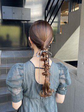 エレノア 梅田 大阪駅前第4ビル店(Eleanor) タイト編みおろしアレンジ