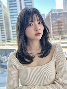 バイオレット ナゴヤ(Violet Nagoya) ミディアムレイヤー顔周りカットフェイスレイヤー小顔