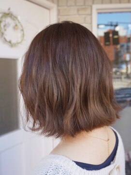 エアリー ヘアーデザイン(airly hair design) [airly]外ハネのボブ