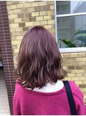 ピンクベージュ