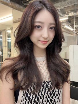 フォンズ(FONS) 流れる顔まわりカットで小顔韓国ヘア ツヤ髪ラベンダーカラー