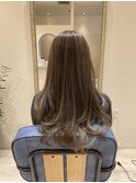 ロングレイヤー艶髪ハイライト