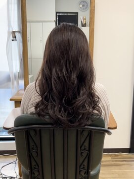 アーリィ 天神大名店(ARLY) 32mmコテ巻き風パーマ