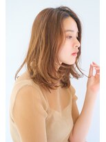 ガリカ シーム(Gallica/SEAM)&nbsp;柔らかくすみカラーベージュロブヘアハイトーンセンターパート