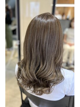 ニカイ(2F) エアリーロング/美髪/アッシュカラー/メッシュカラー