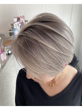 キング 枚方店(K!ng) 縮毛矯正髪質改善ハイライトレイヤーカット枚方美容室エクステ