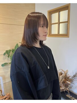 ヴィル(VILLE) ショート/ボブ/レイヤーカット/顔まわりカット/髪質改善/鈴鹿