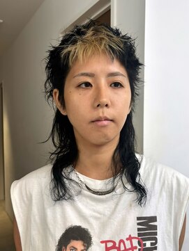 ナループロアツム(Nalu pu loa Tsum) マレットヘア/ウルフパーマ/ポイントブリーチ