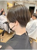 《前地　麻衣》ハンサムショートは暗髪で垢抜け感UP！