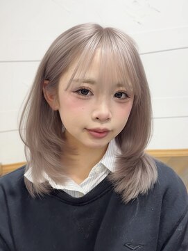 ビュー フクオカ(VIEW FUKUOKA) ミルクティーベージュ/ダブルカラー/ミディアムレイヤー/顔周り