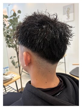 シーバイリリア(siie by LILIA) 短髪フェードツイスパスタイル♪