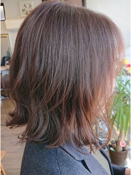 ヘアデザインアティレ(hair design attirer) きりっぱなしラフボブ×ショートバング