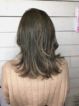 ゴート(Goat) ハイライトカラー