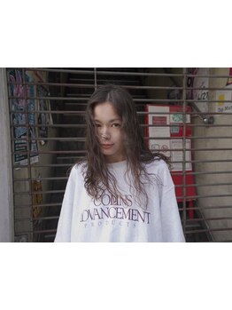 豊田市◆酸性パーマで傷みを気にせずパーマスタイルが楽しめる♪レイヤーと組み合わせて抜け感UP！