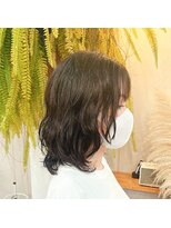 アクセヘアー 町田(acce hair)&nbsp;パーマを活かしたミディアムレイヤースタイル