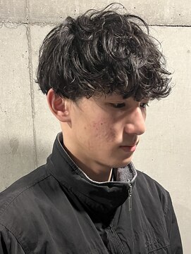 フイ 代々木(Hui) メンズ/アップバング/ツーブロックマッシュ/束感ショート波巻き