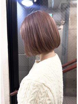 ペネロープ(Penelope) ショートボブ/ピンク系/ワンブリーチ/イルミナカラー