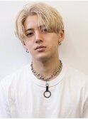 ハイトーンカラーセンターパートメンズマッシュショート金髪