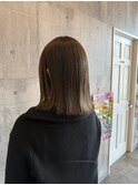オリーブベージュ