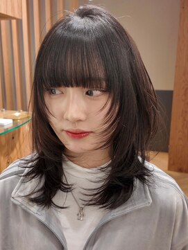 ノイカーム(noi Calm) 顔周りレイヤーカットくびれヘアミルクティーベージュカラー