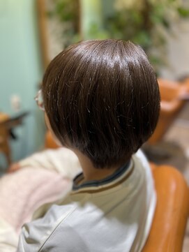 ルアナ(Luana) グレージュショート