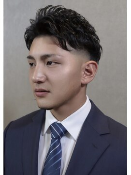 リア(Li'a) フェード/パーマ/刈り上げ