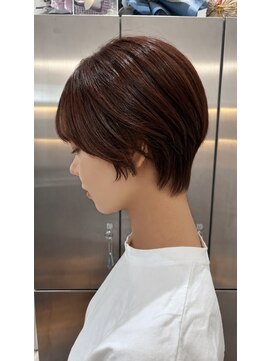 ロイロ(LoiLo) 艶ショートボブ