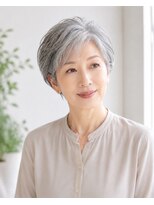 リーフ 三島店(LeaF)&nbsp;【50代60代人気】上品グレイヘアショートレイヤー